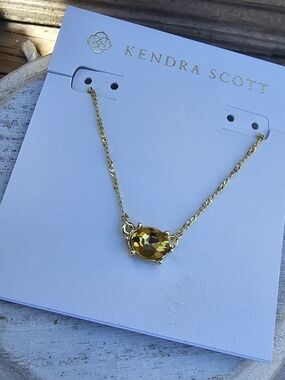 Kendra Scott Cailin Gold Pendant Necklace in Golden Yellow Crystal